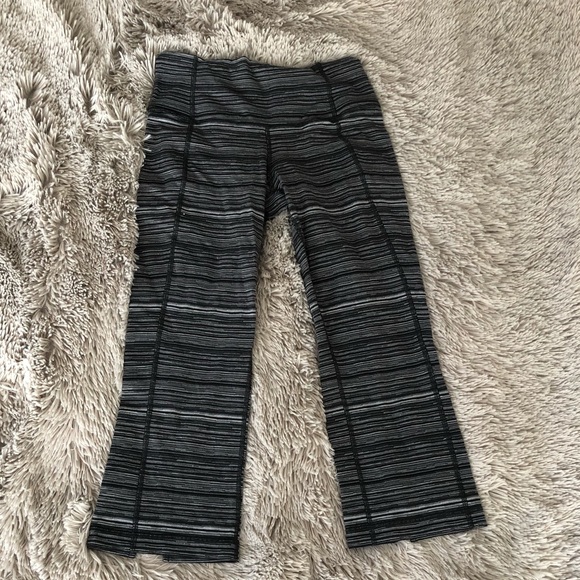 Lululemon Capri Leggings - Picture 2 of 4